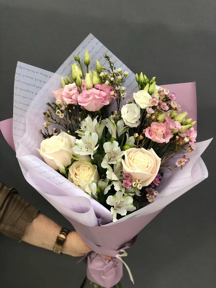 Букет цветов из: Альстромерии, Розы и Лизиантусы в Шевляково