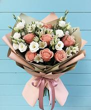 Букет цветов из:  Розы, Альстромерии и Лизиантусы в Шевляково