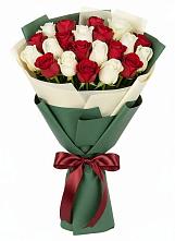 Букет Микс из красных и белых роз #REPLACE_PRED# Шевляково