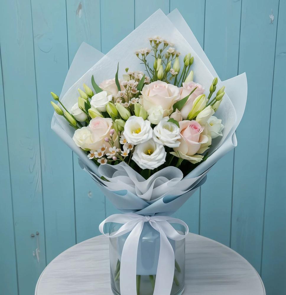 Букет цветов из: Розы и Лизиантусы в Шевляково