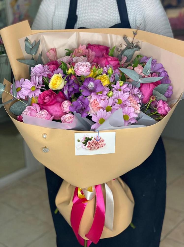 Букет цветов из: Хризантемы, Гвоздики и Альстромерии в Шевляково