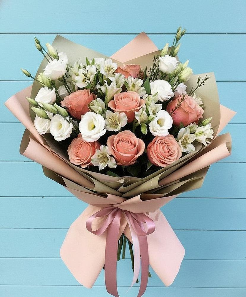 Букет цветов из: Розы, Альстромерии и Лизиантусы в Шевляково