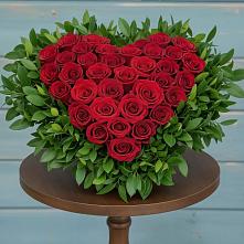 Цветочная композиция из Розы в виде сердца в Шевляково