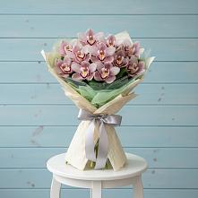 Букет цветов из:  Орхидеи и Розы в Шевляково