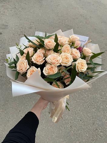 Букет Кремовые розы Латте в Шевляково