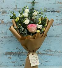 Букет цветов из:  Розы и Лизиантусы в Шевляково