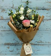 Букет цветов из:  Розы и Лизиантусы в Шевляково